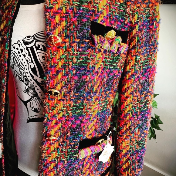 Escada Pink Tweed Suit - Picture 6 of 9